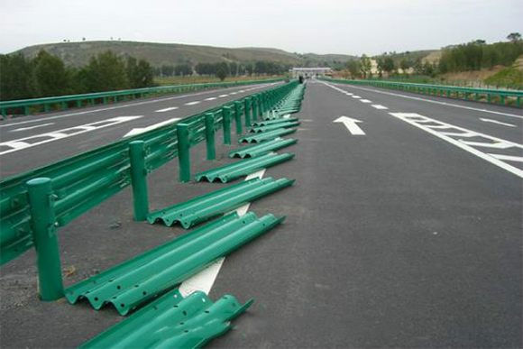 文昌波形护栏的维护与管理确保道路安全的关键步骤